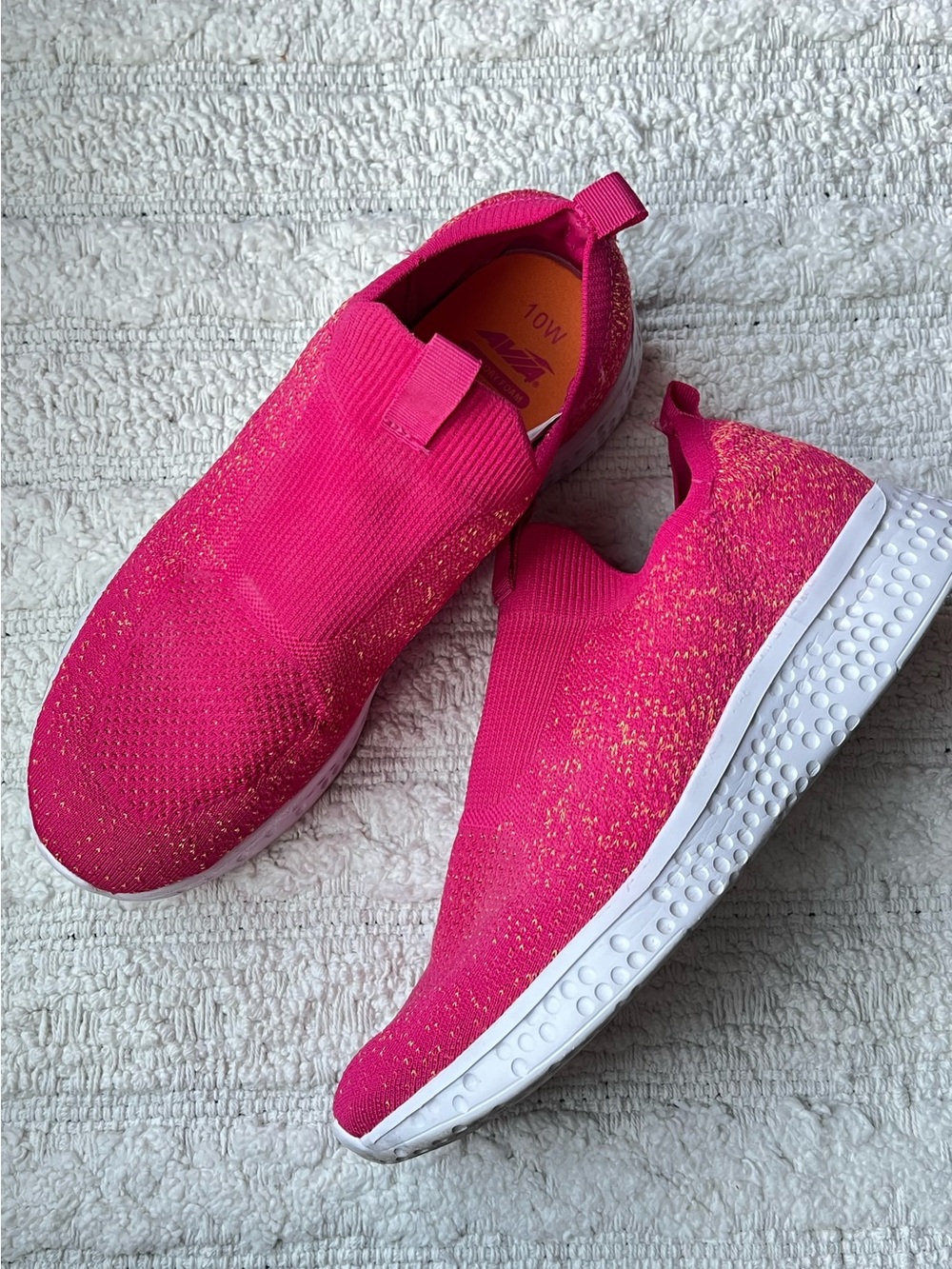 Avia 10 Wide Sneaker Women's Slip-On Athletic Hot Pink Excellent Great Condition